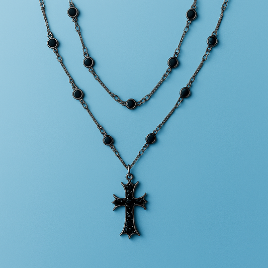 Black Crystal Cross – Trendige Damenkette