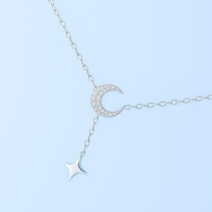 Silberkette mit Zirkon – Mond und Stern als stilvoller Anhänger